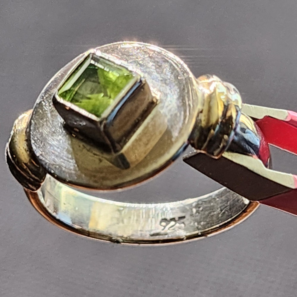 Artisan Peridot Sterling Silver 18K Gold Ring Women Size 6.5 Green Boho Vintage